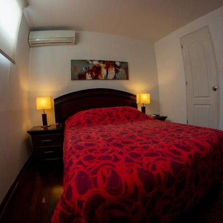 Bed & Breakfast - La Casa De Ceci ลิมา ภายนอก รูปภาพ