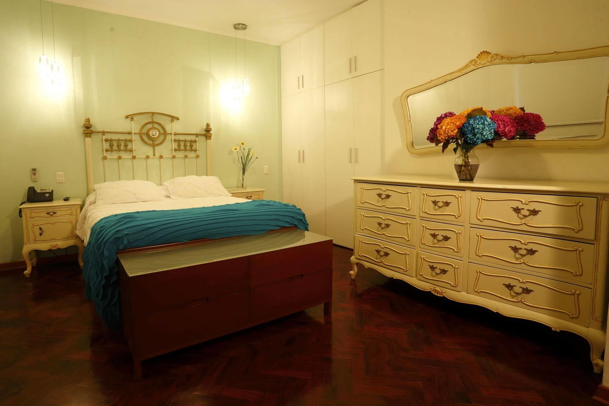 Bed & Breakfast - La Casa De Ceci ลิมา ภายนอก รูปภาพ
